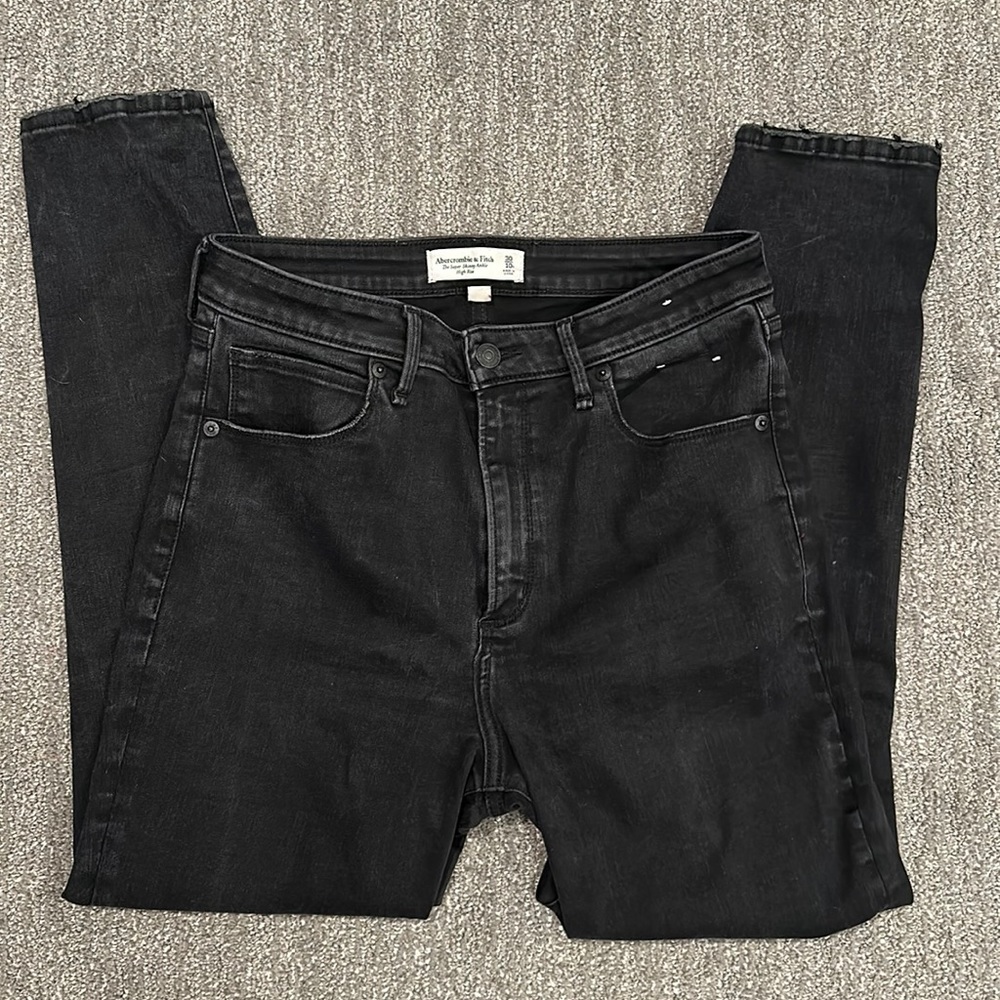 ABERCROMBIE & FITCH SKINNY JEANS 🖤